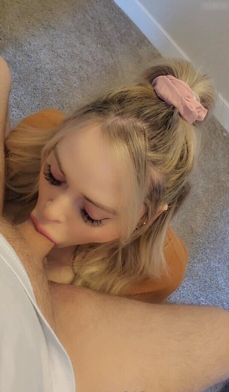 misslilly xxx pornstar gallery