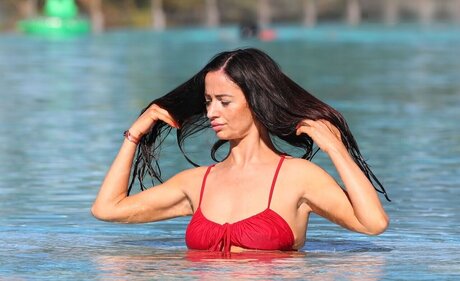 undressing onlyfans pretty images