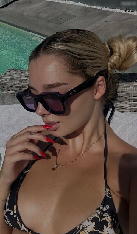 neverbaby 26 adult model photo