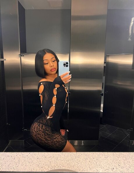 AlmondXMilk pornstar hd photo