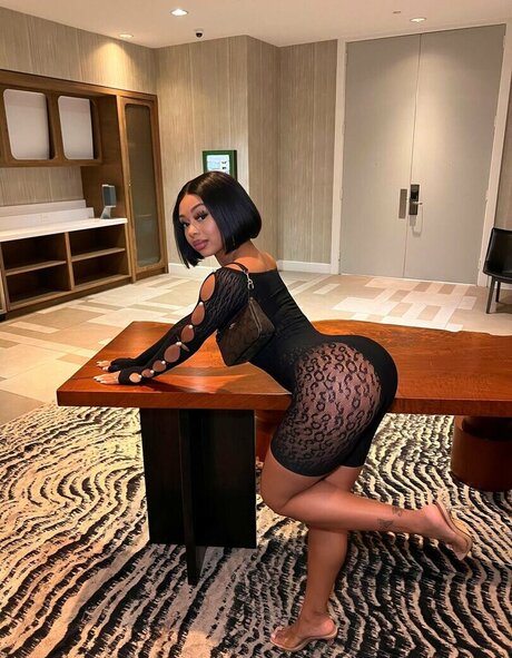 AlmondXMilk pornstar hot pictures