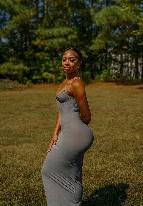 AlmondXMilk Profile Pic