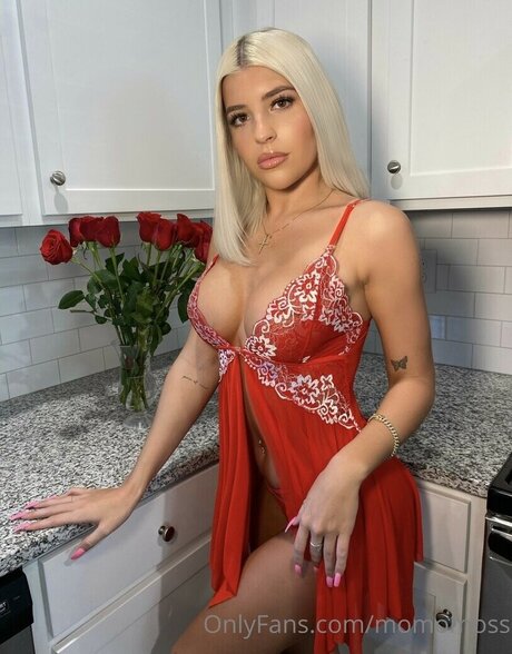 Madison Moss adult model galleries