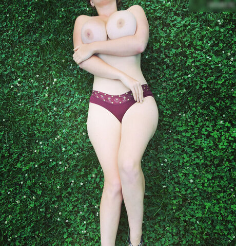 Ineffable Jenna nice pornstar img