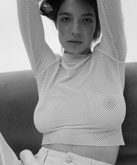 Polina Nelen sexy actress photos