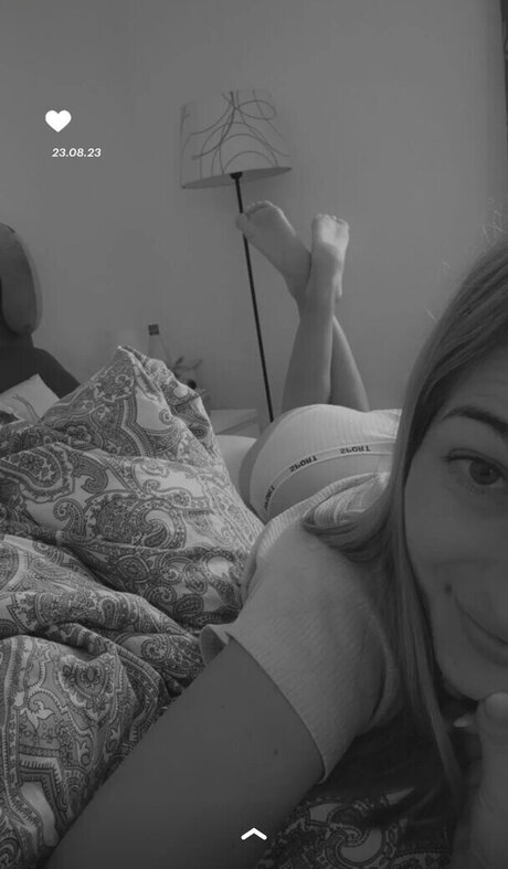 nerdy teen onlyfans art naked galleries