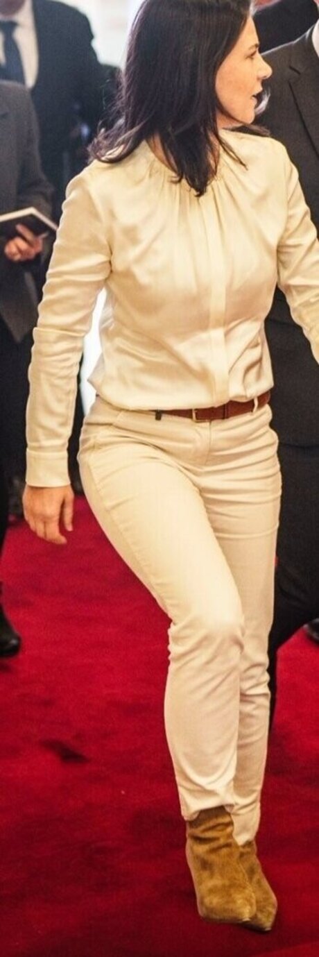 Annalena Baerbock high quality pornstar picture