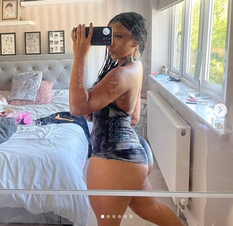 goldenbihxo model hot galleries