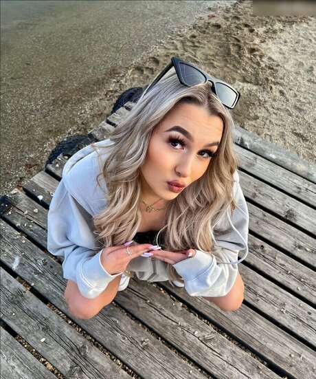 brown eyes kitty onlyfans hot naked gallery