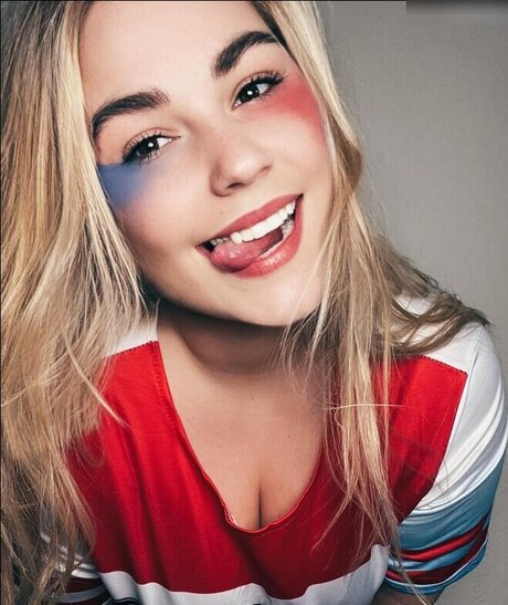 curvy shemale onlyfans sexy xxx image