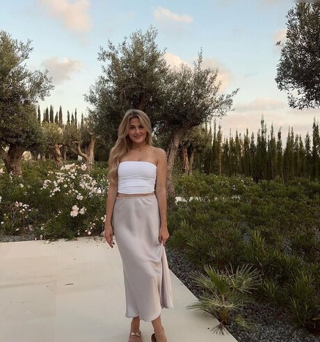 Melina msxou hot model galleries