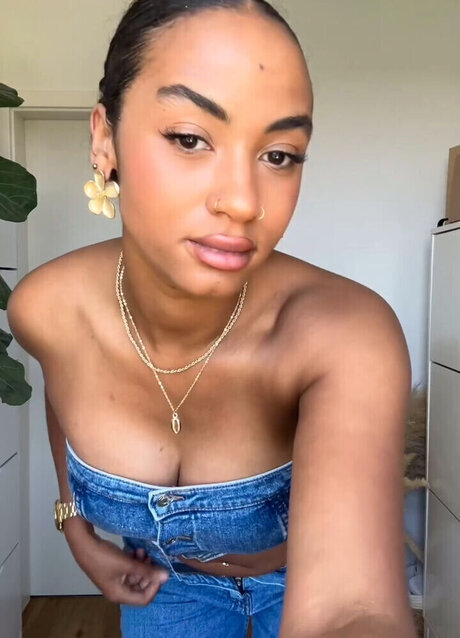 asmr feet onlyfans beautiful porn pictures