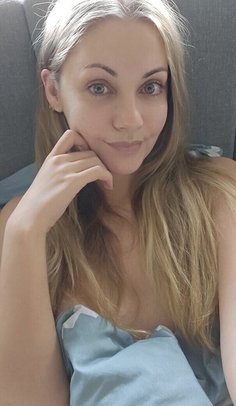 Sarah Milkowski pornstar nice photos