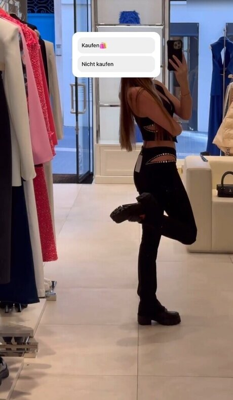 dripping wet pussy onlyfans beautiful naked pics