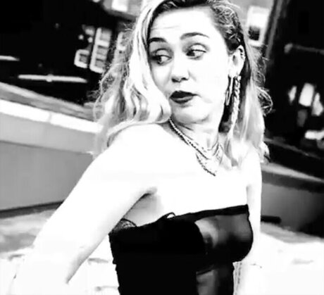 soccer mom onlyfans beautiful nude archive