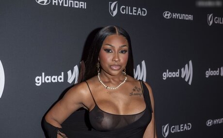 centerfold onlyfans pretty gallery