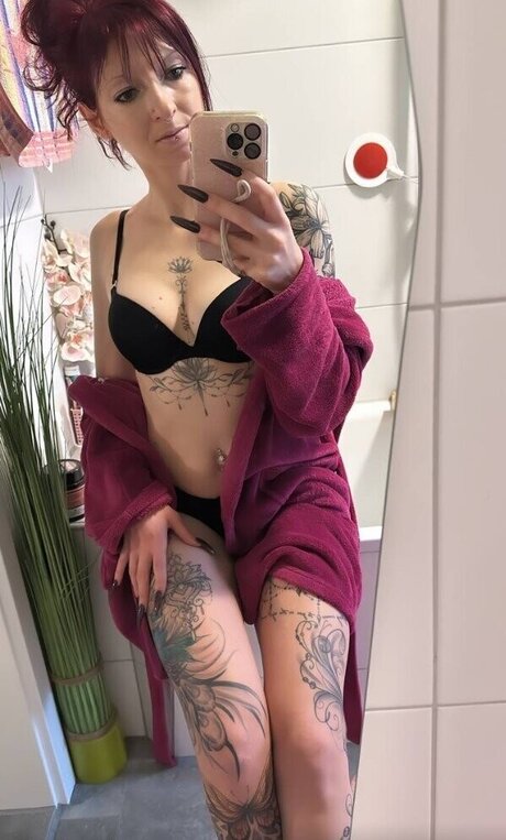 black squirt onlyfans adult pic