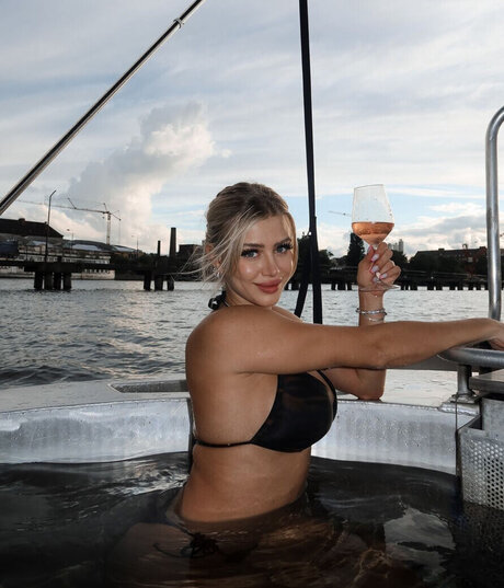 mega onlyfans adult galleries