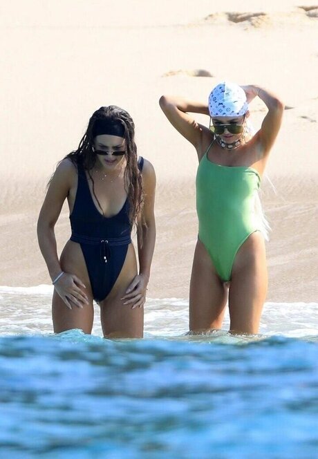 flexible onlyfans exclusive pic