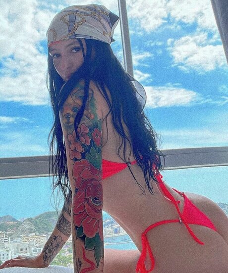 Michelle Fox hd pornstar pictures