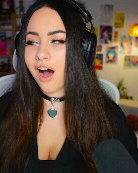 Bunnygirl erotic model picture