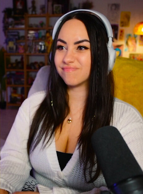 Bunnygirl erotic model image