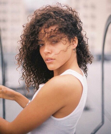 Quintessa Swindell model perfect photo