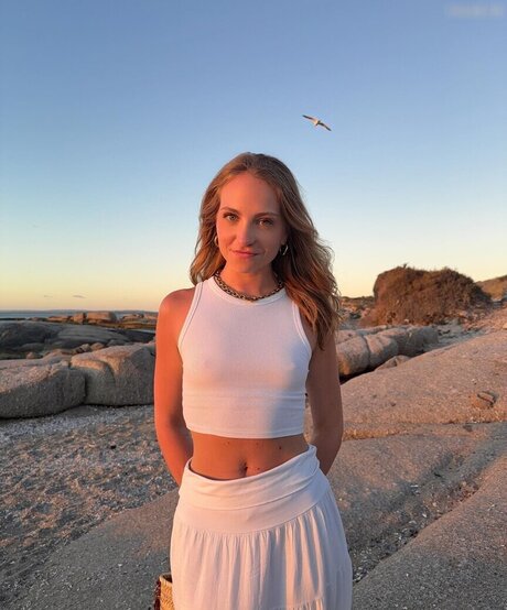 Alina Sophie Holst adult actress photos