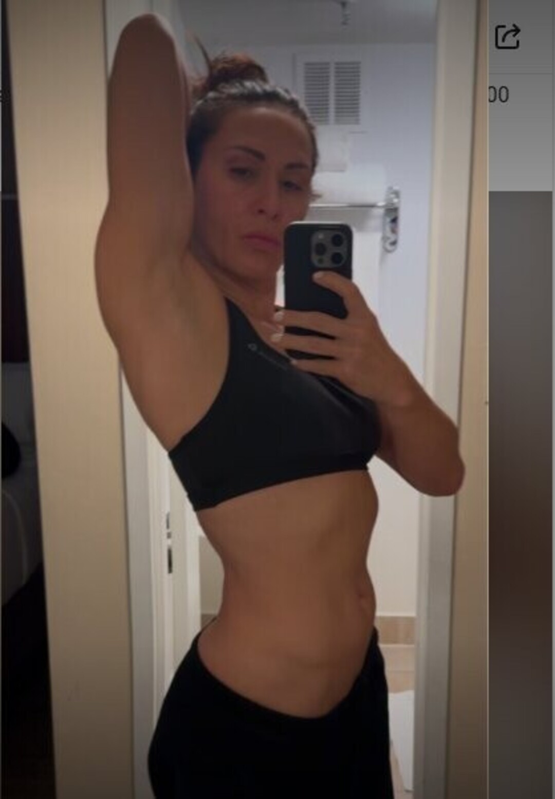 Cat Zingano sexy star images