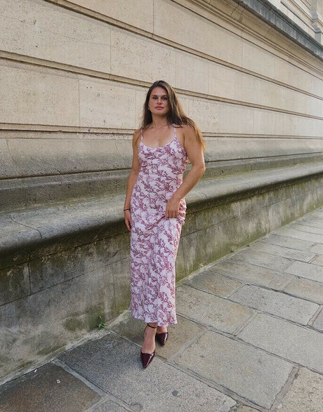 Ilona Maher model erotic image