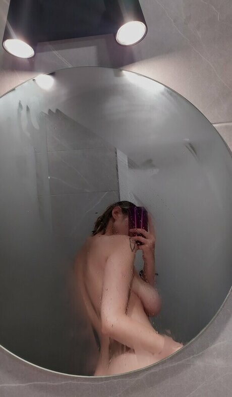 mini__pi g model erotic image