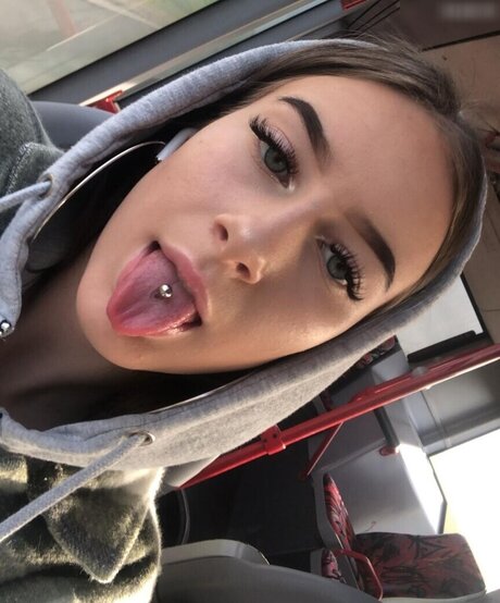 Larissaxra best actress images