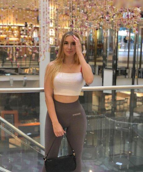 Larissaxra pornstar sexy pictures