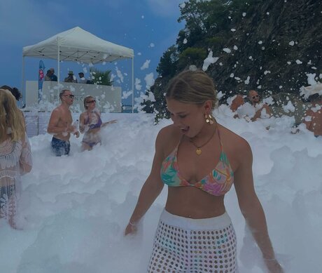 celinajoyy best actress pictures