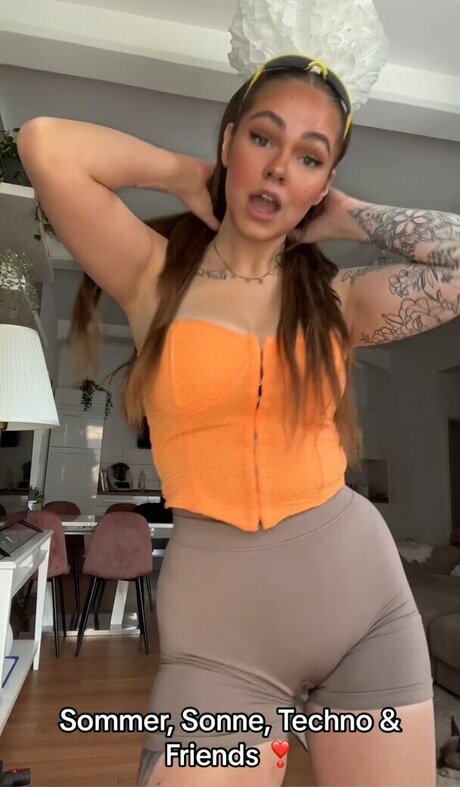 Tizeax pornstar exclusive pics