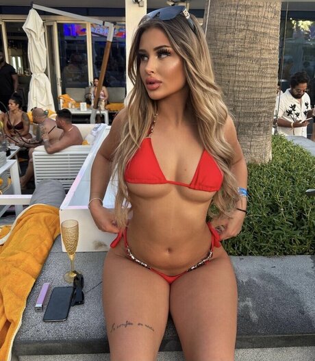 Lunaaa lgs lunaaalgs exclusive star img