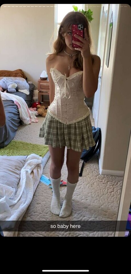 Sara Dobrik model sex photo