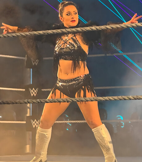 Lyra Valkyria star pornographic picture