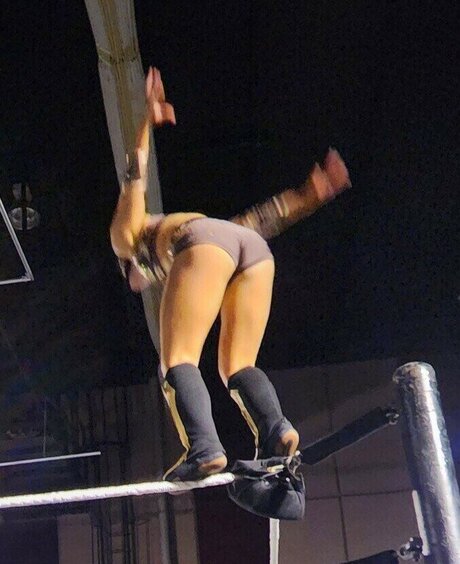 Lyra Valkyria sexy actress photo