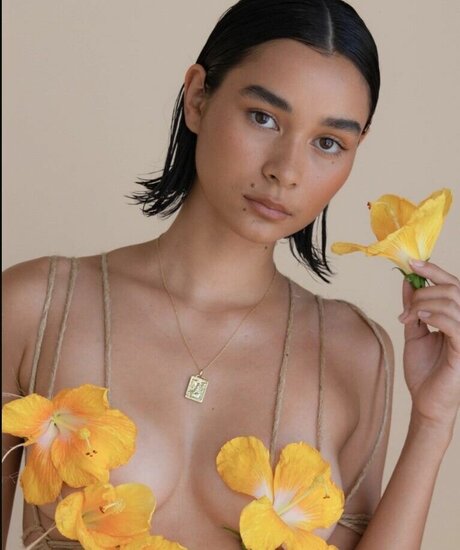 cum on glasses onlyfans hot sexy images