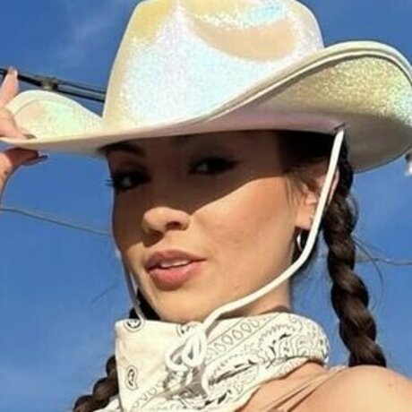 Lexxx x sexy actress picture