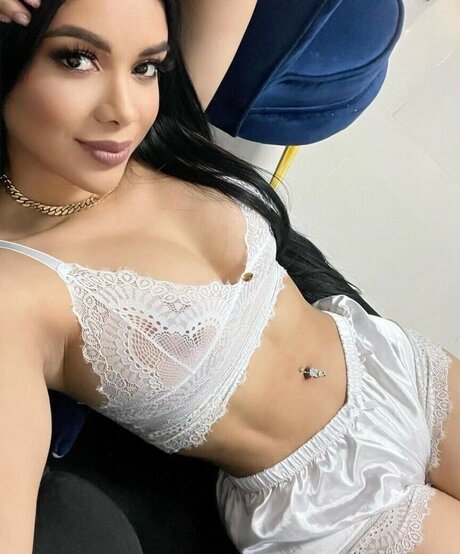 Anakarina Millan pretty actress image