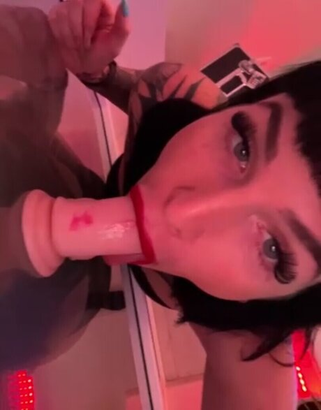 inkedbiitch hot star pic