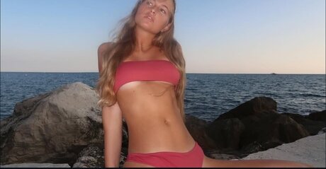 Zoe Kaeppele pornstar pretty gallery