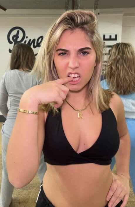 goth thick onlyfans hot sexy images