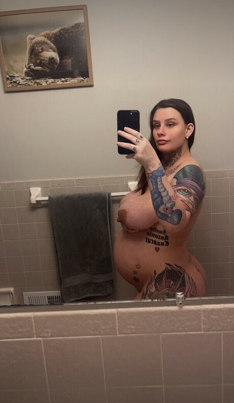 bustybunnixxx model pictures