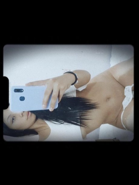 Laura Avila best star pics