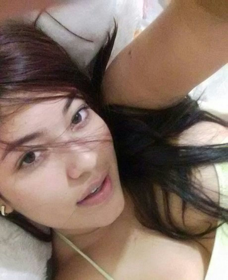 Linda Barreto naked star image