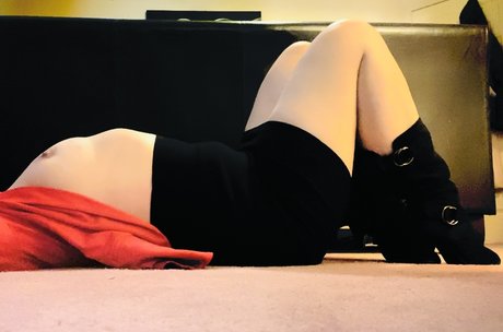 Lacey T star naked image