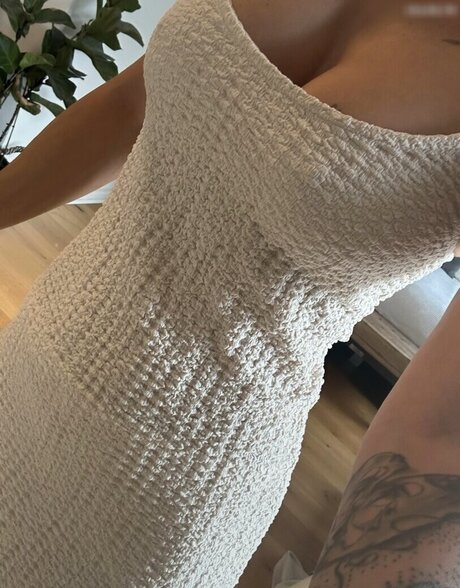 strip nude onlyfans free picture